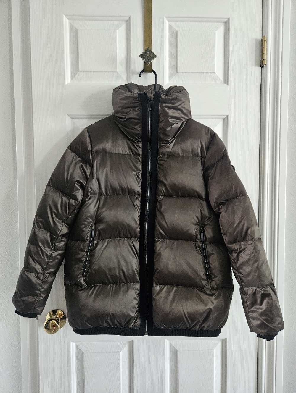 NWOT BCBGMaxAzria Olive Green Water Resistant Puffer Full Zip Coat/Jacket